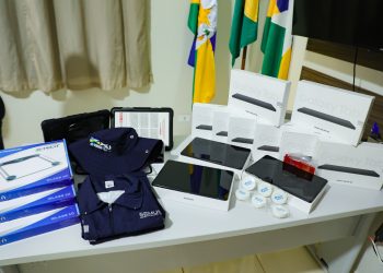 Prefeitura de Jaru realiza entrega de kits de uniformes e equipamentos para agentes comunitários de saúde