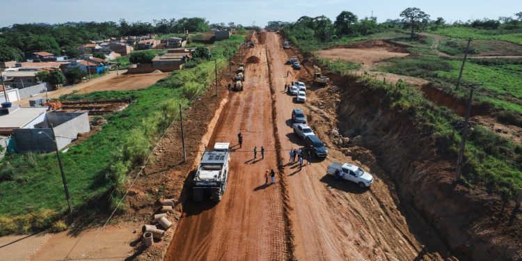 Governo de Rondônia e Prefeitura de Jaru iniciam obras de pavimentação na Linha 625