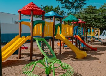 Prefeitura de Jaru instala playgrounds nas praças do bairro Savana e do distrito de Tarilândia; próximas unidades serão entregues nos bairros Jardim Primavera e Jardim dos Estados