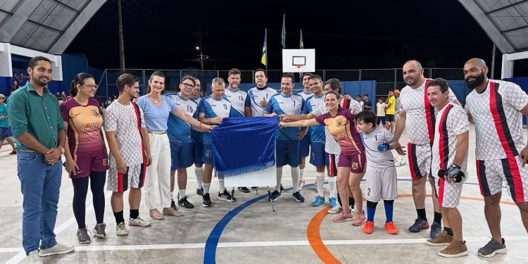 Prefeitura de Jaru inaugura Quadra Poliesportiva no bairro Jardim dos Estados